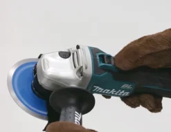 Meuleuse MAKITA 18V Li-Ion 5.0 Ah Ø125mm - 2 Batterie, Chargeur, En Coffret - DGA506RTJ -OutilExpress Soldes Magasin MNA40024 3