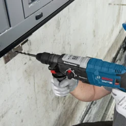 Perforateur SDS-Plus GBH 2-28 F BOSCH En Coffret - 0611267600 6 Perforateur SDS-Plus GBH 2-28 F BOSCH En Coffret - 0611267600 -OutilExpress Soldes Magasin PHA60028 3