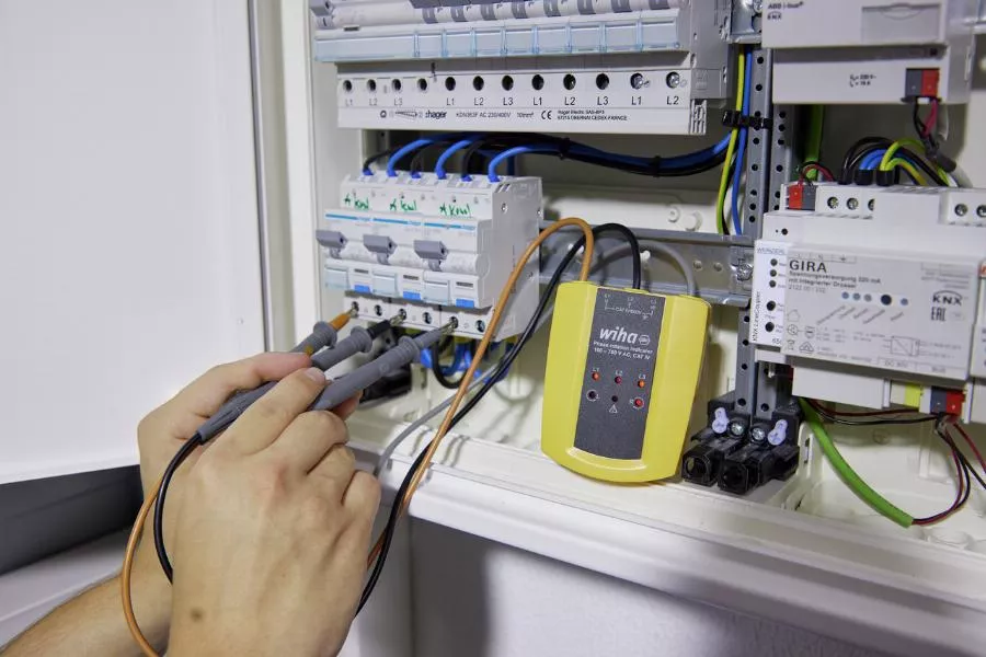 Testeur Et Indicateur De Rotation De Phase WIHA 100700 V AC Cat. IV - 45221